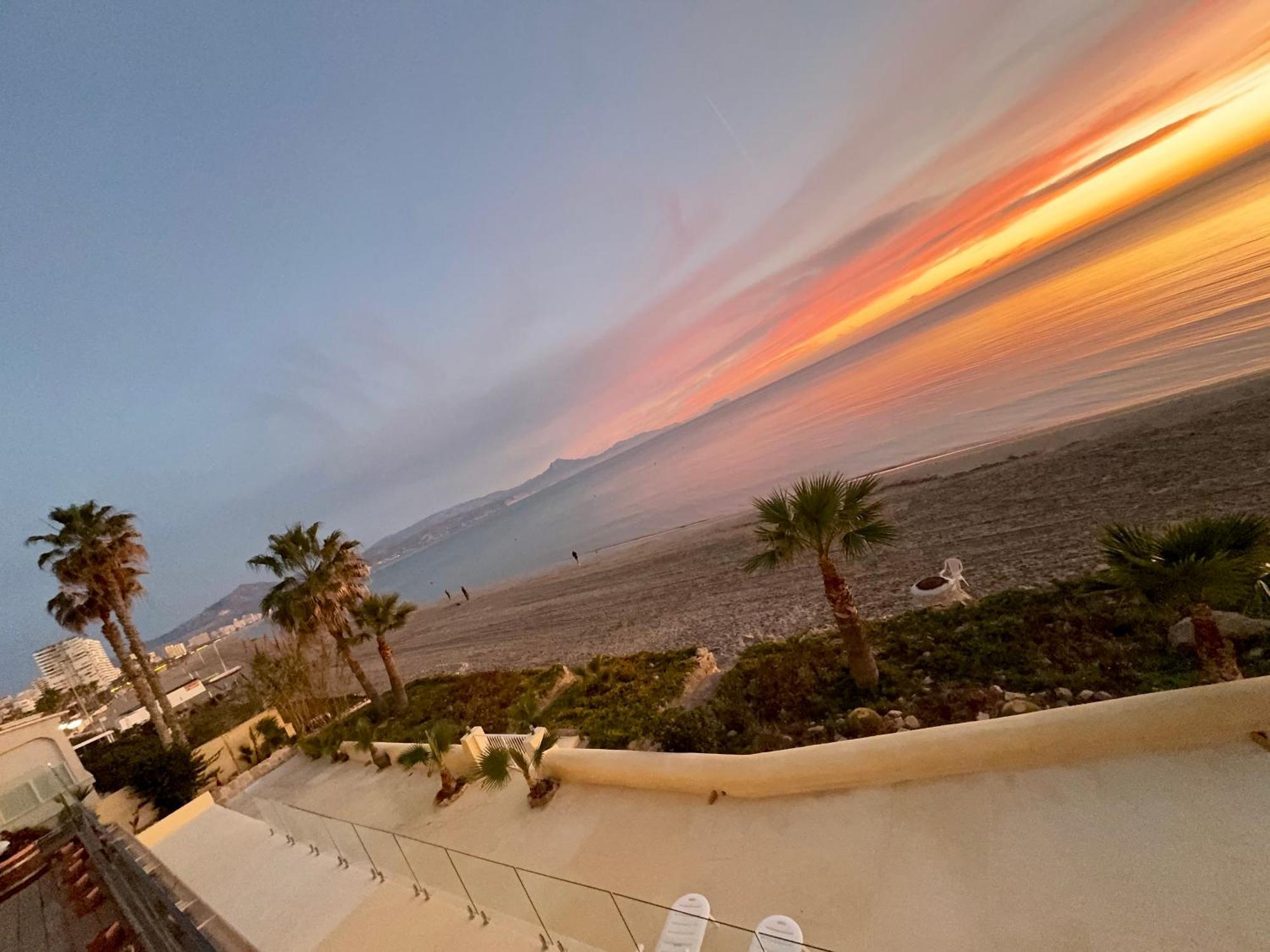 Espectacular Apartamento A Pie De Playa En Chalet Roquetes Alicante Exteriér fotografie