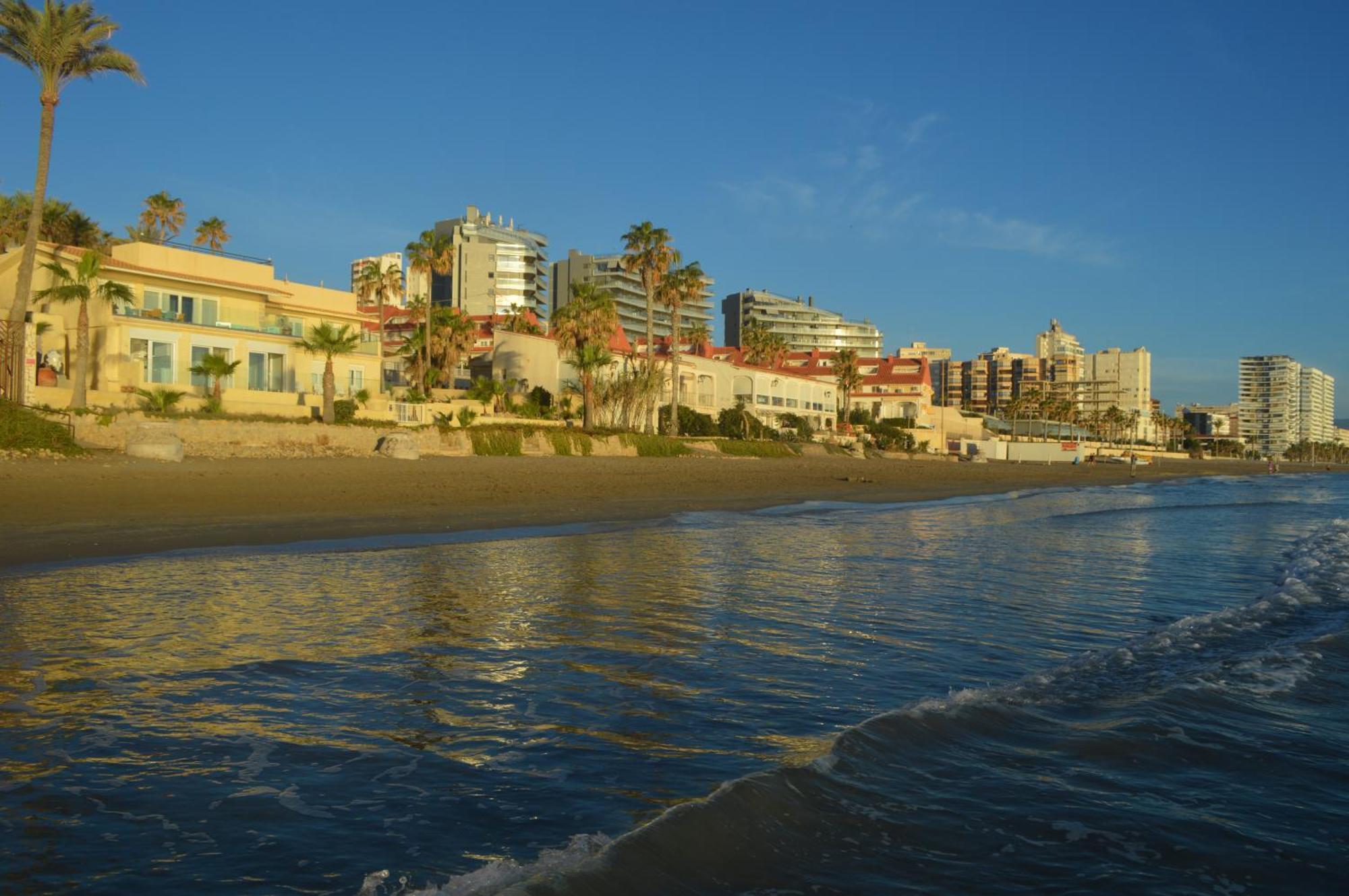 Apartmán Espectacular Apartamento A Pie De Playa En Chalet Roquetes Alicante Exteriér fotografie