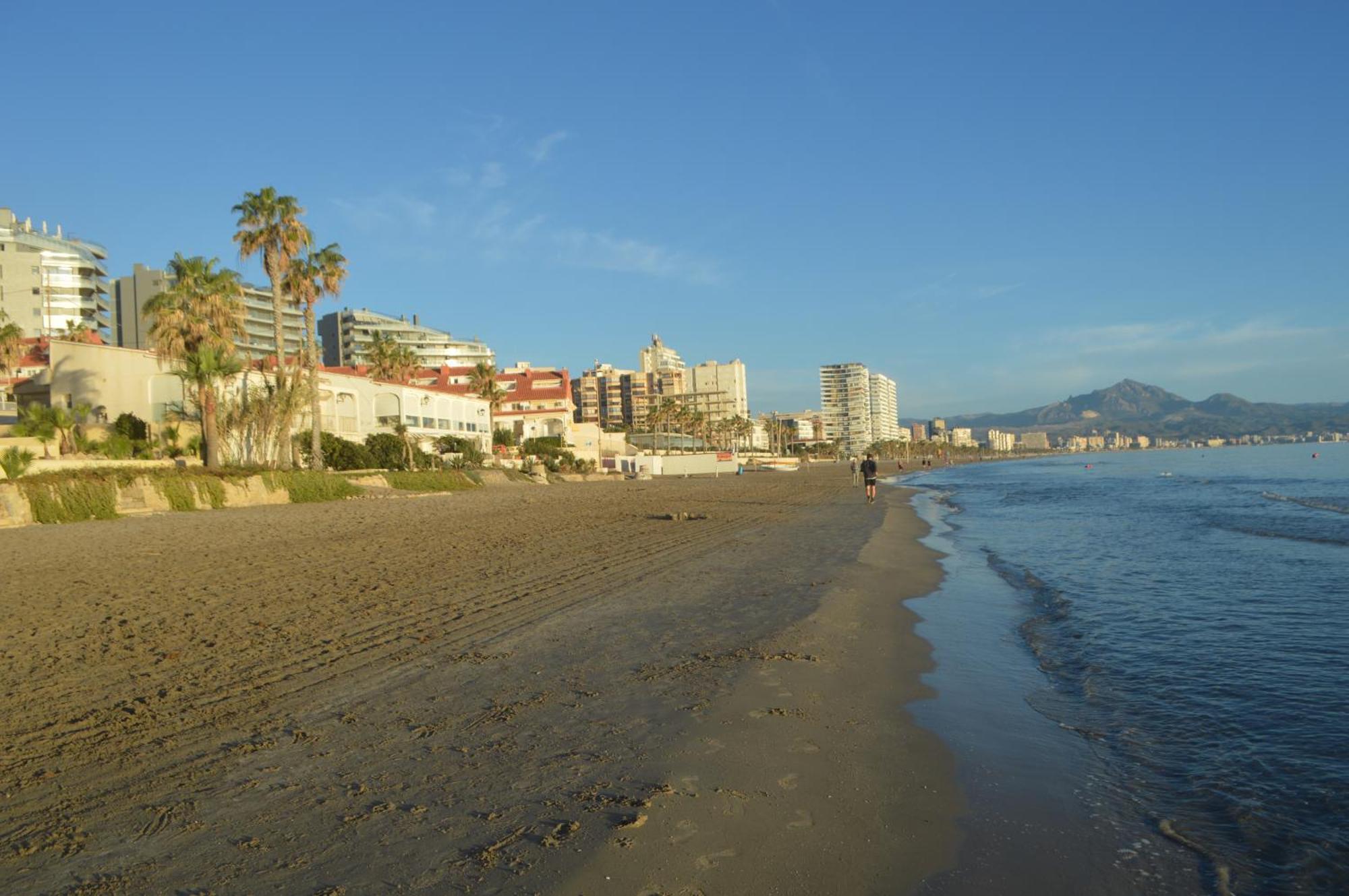 Espectacular Apartamento A Pie De Playa En Chalet Roquetes Alicante Exteriér fotografie