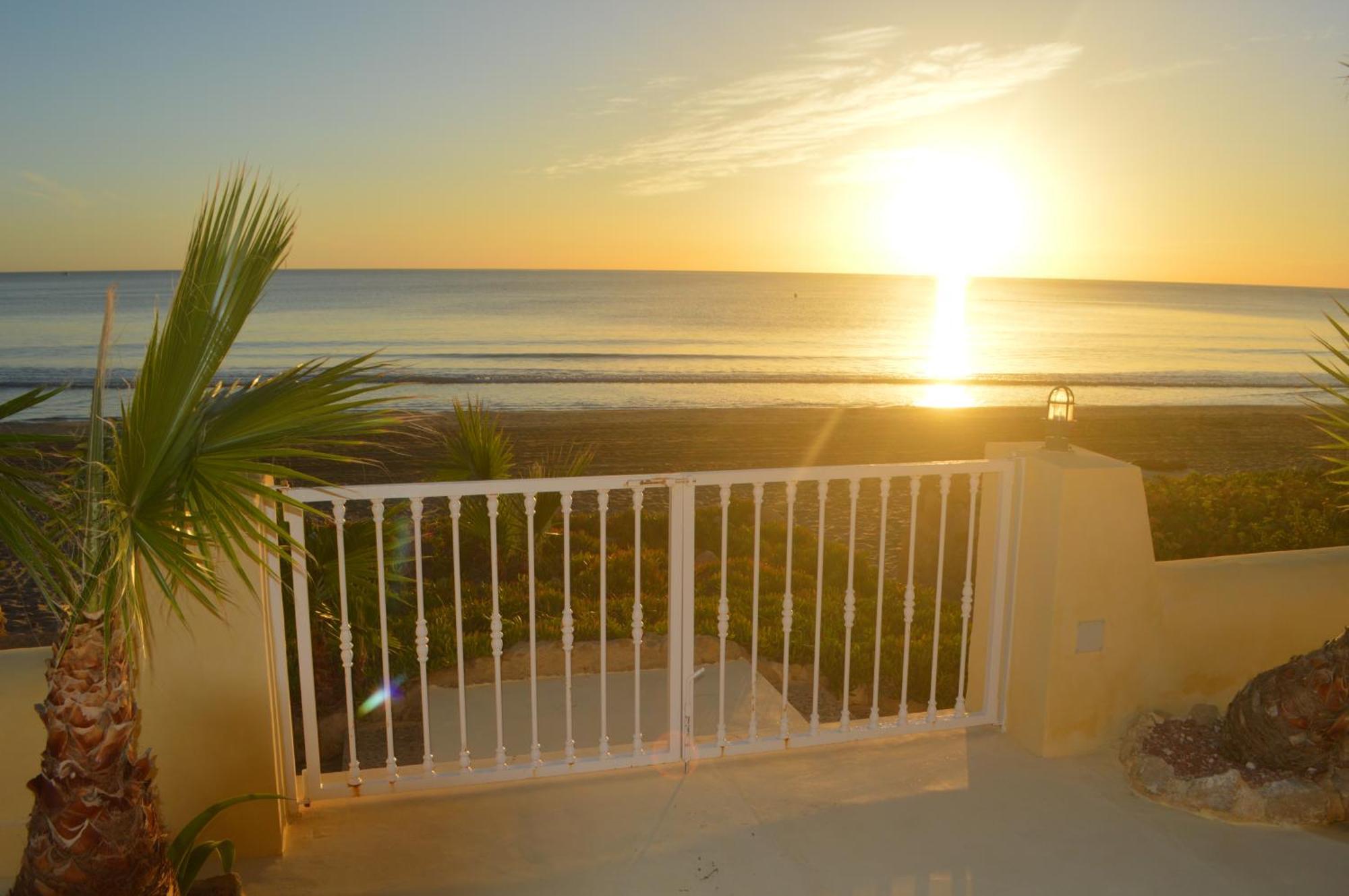 Espectacular Apartamento A Pie De Playa En Chalet Roquetes Alicante Exteriér fotografie