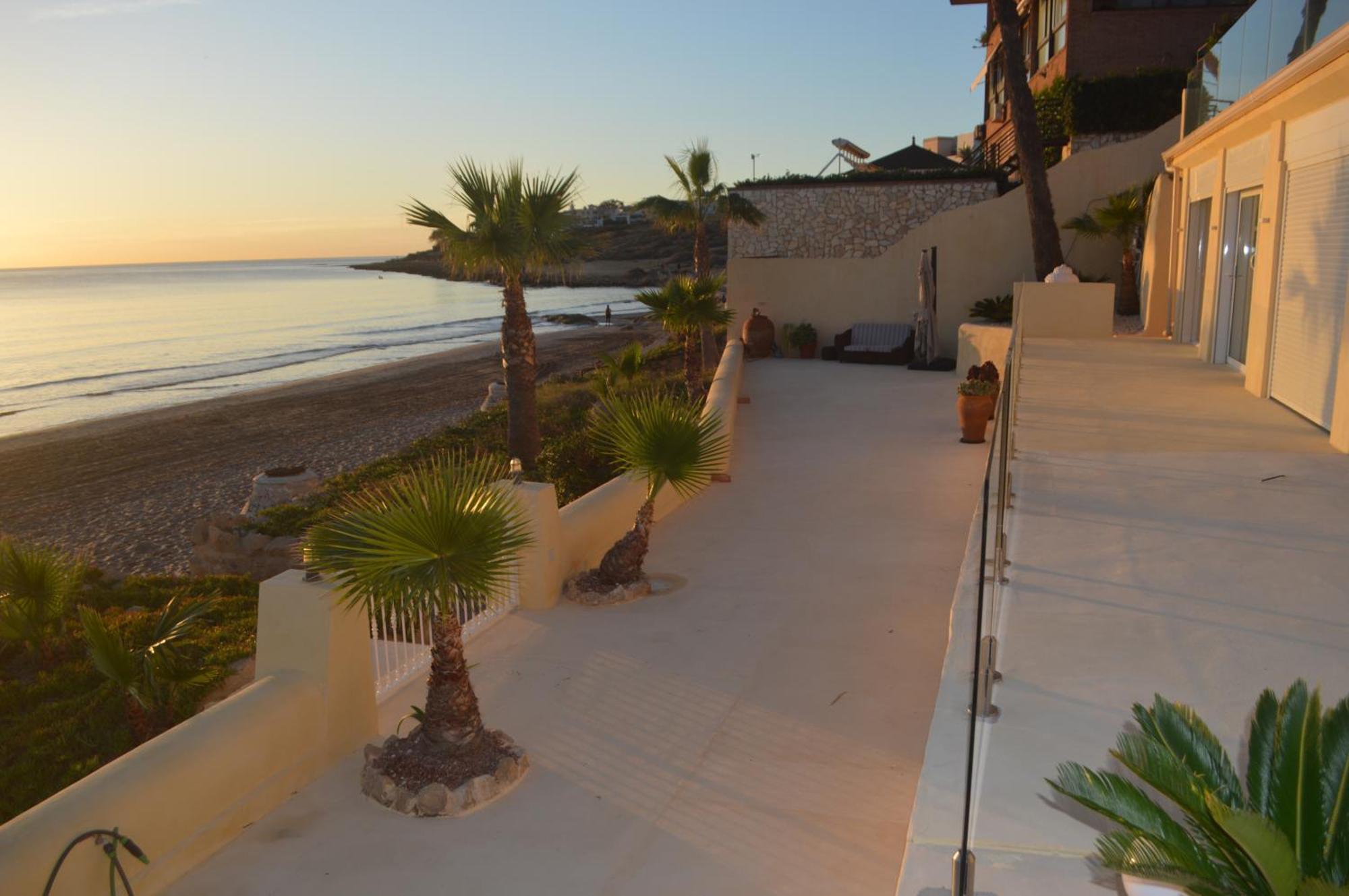 Espectacular Apartamento A Pie De Playa En Chalet Roquetes Alicante Exteriér fotografie